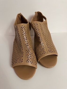 Style & Co. Tan Perforated Open-Toe Mules